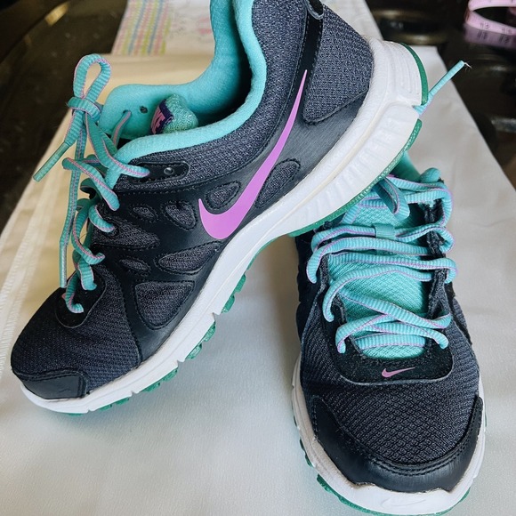 Nike Revolution 2 Women's US 6 - Picture 3 of 10